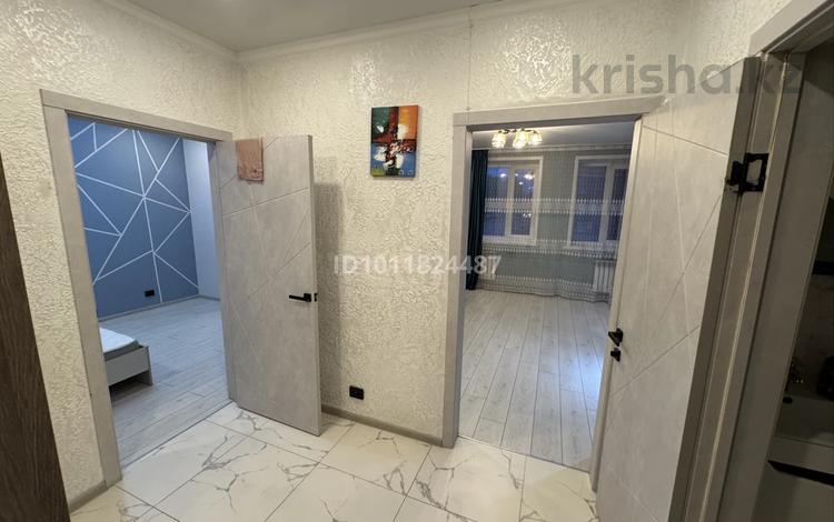 2-бөлмелі пәтер · 50 м² · 2/5 қабат, Ауэзова 205 — Пересечение улиц Ауэзова и Ташенова, бағасы: 200 000 ₸ в Кокшетау — фото 2