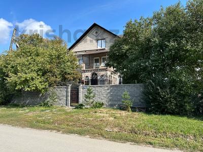 Отдельный дом · 6 комнат · 280 м² · 15 сот., Родниковая за 75 млн 〒 в Усть-Каменогорске