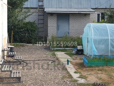 Отдельный дом · 8 комнат · 165 м² · 6.2 сот., Жанибек хана за 42 млн ₸ в Актобе, мкр. Курмыш