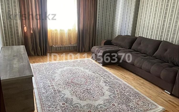 1-бөлмелі пәтер · 52 м² · 4/5 қабат, мкр Думан-2 2, бағасы: 250 000 ₸ в Алматы, Медеуский р-н — фото 2