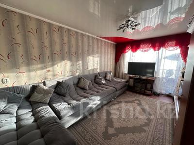 3-комнатная квартира, 60.1 м², 1/3 этаж, Пришахтинск, Экибастузская — 33 школа за 17 млн 〒 в Караганде, Алихана Бокейханова р-н