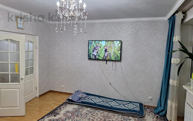 2-комнатная квартира, 63 м², 3/9 этаж, Иманбаевой 8