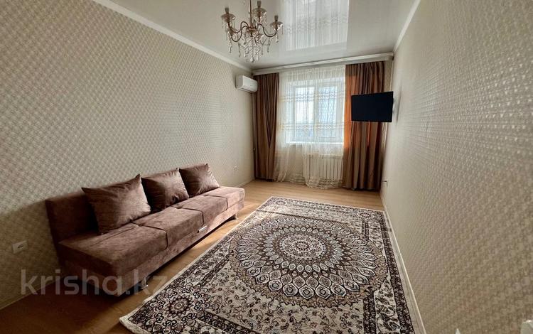 2-комнатная квартира · 60 м² · 3/9 этаж, мкр Болашак 131 за 10 000 ₸ в Актобе — фото 2