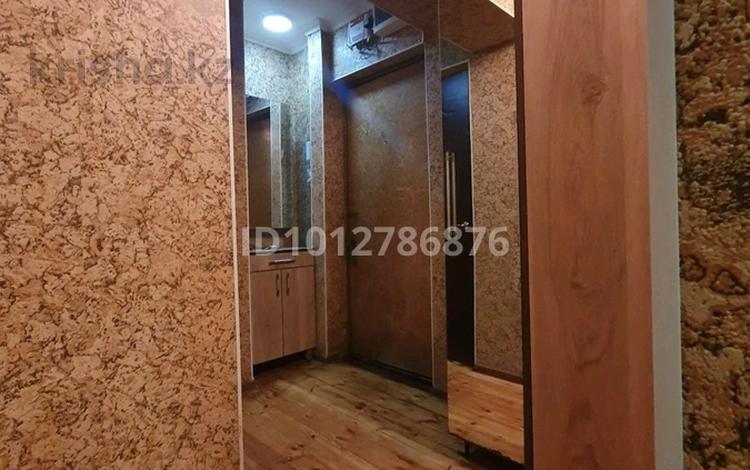 2-бөлмелі пәтер · 64 м² · 3/4 қабат, Аль - Фараби 10 — Айбергенова, бағасы: 25 млн ₸ в Шымкенте, Аль-Фарабийский р-н — фото 2