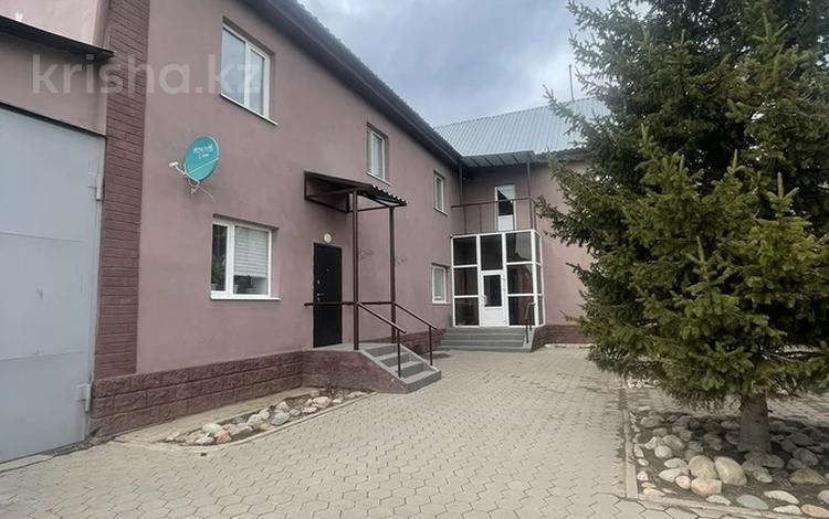 Часть дома · 3 комнаты · 120 м² · 10 сот., Айдархан Турлыбаев 1 за 37 млн ₸ в Астане, Сарыарка р-н — фото 3