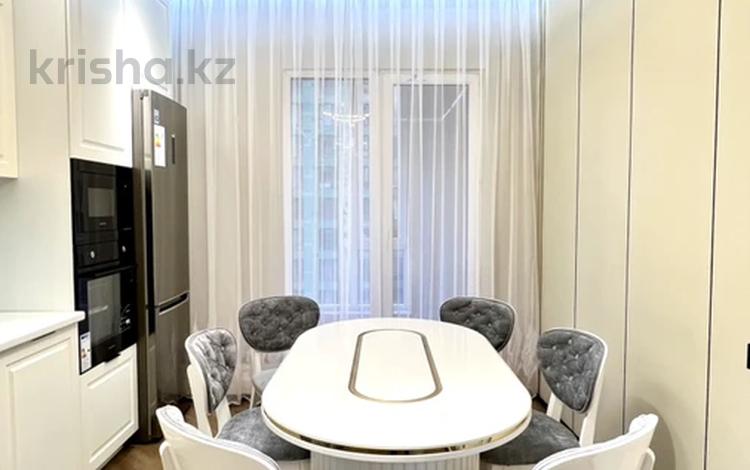2-комнатная квартира · 80 м² · 9/17 этаж, Манаса 109а за 700 000 ₸ в Алматы, Алмалинский р-н — фото 2