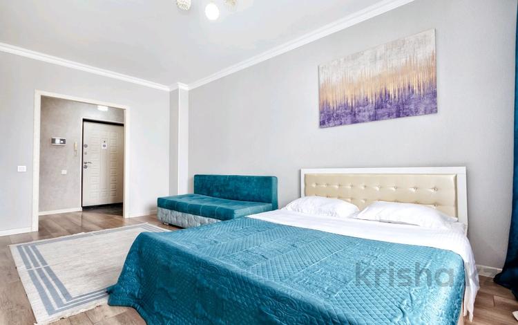 1-комнатная квартира · 45 м² · 11/12 этаж, Просп. Кабанбай батыра 40 за 11 000 ₸ в Астане, Есильский р-н — фото 2