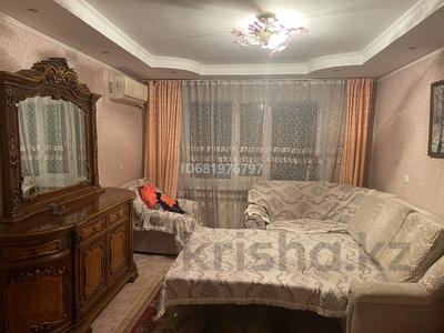 2-комнатная квартира, 60 м², 3/6 этаж помесячно, Алтынсарина 37 за 120 000 〒 в Актобе