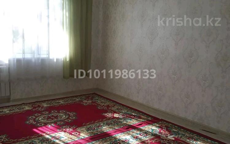 1-комнатная квартира · 40 м² · 3/5 этаж, 18-й микрорайон 49 за 130 000 ₸ в Шымкенте, Аль-Фарабийский р-н — фото 2