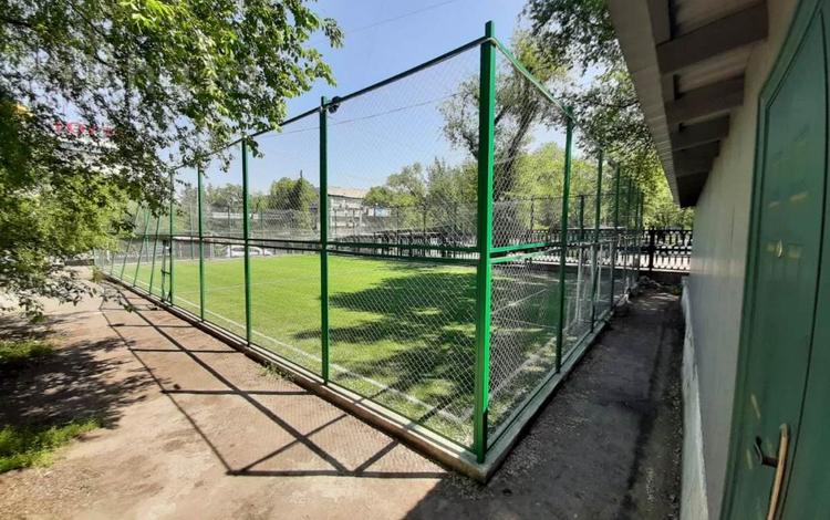 Паркинг · 450 м² · Курмангазы 93 — проспект Гагарина за ~ 1.4 млн ₸ в Алматы, Алмалинский р-н — фото 2