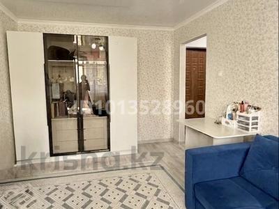 1-бөлмелі пәтер · 30 м² · 2/5 қабат, Анаркулова 14 — 8 школы, бағасы: 9 млн ₸ в Жезказгане
