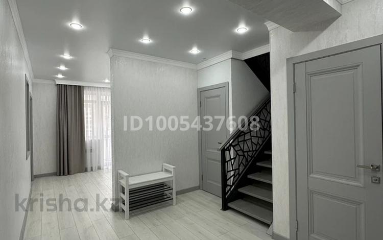 3-бөлмелі пәтер · 107.9 м² · 5/6 қабат, мкр Жана Орда 15, бағасы: 65 млн ₸ в Уральске — фото 2