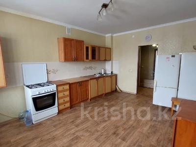 2-бөлмелі пәтер, 72.5 м², 4/5 қабат, мкр. Алтын орда — мкр. Алтын орда, бағасы: 24 млн 〒 в Актобе, мкр. Алтын орда