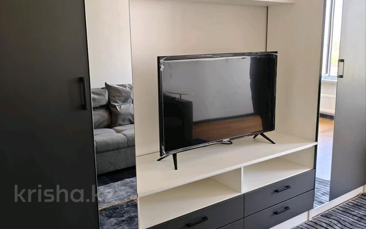 1-комнатная квартира · 30 м² · 7/17 этаж, Ауэзова за 250 000 ₸ в Алматы, Алмалинский р-н — фото 3