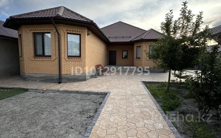 Жеке үй · 5 бөлме · 215 м² · 10 сот., мкр Самал, Есбулай би, бағасы: 80 млн ₸ в Атырау — фото 2