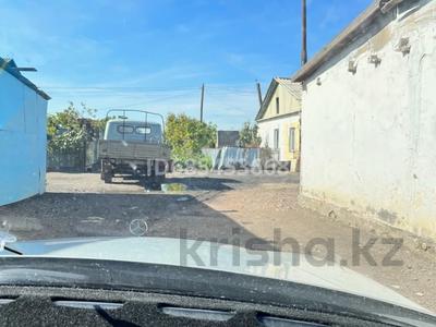Жеке үй · 4 бөлме · 82 м² · 10 жүзд., Абай Құнанбаев 25а — Абая, бағасы: 3 млн ₸ в Петровка