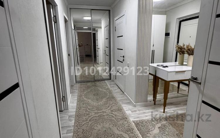 3-комнатная квартира · 75 м² · 2/7 этаж, 33-й мкр. 31 за 17 млн ₸ в Актау, 18-й мкр  — фото 2