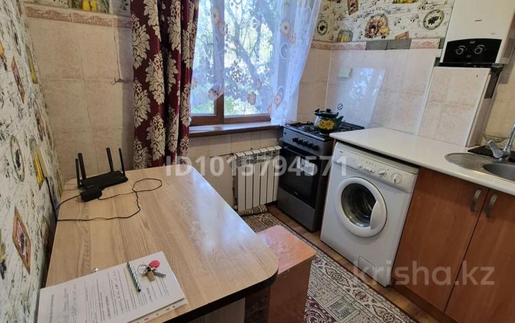 1-комнатная квартира · 35 м² · 2/5 этаж, 17-й микрорайон 9а за 130 000 ₸ в Шымкенте, Аль-Фарабийский р-н — фото 2