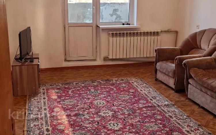3-комнатная квартира, 60 м², 5/5 этаж помесячно, Восточный 25 за 100 000 〒 в Талдыкоргане — фото 2