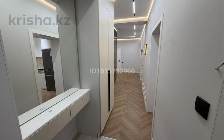 3-комнатная квартира · 102 м², 190 квартал 24 за 68 млн ₸ в Шымкенте, Каратауский р-н — фото 2