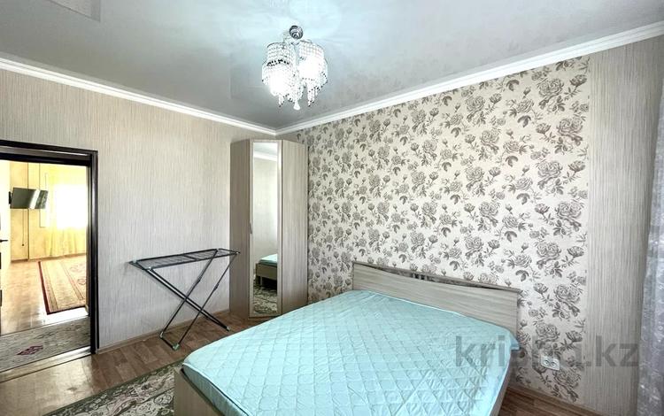 2-комнатная квартира, 60 м², 4/5 этаж помесячно, 16-й мкр 18