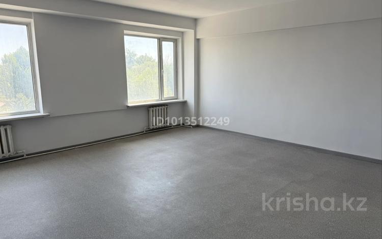 Образование, кабинеты и рабочие места · 36 м² за 162 000 ₸ в  — фото 2