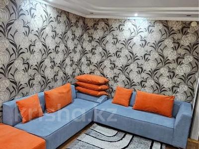 3-комнатная квартира · 70 м² · 1/3 этаж, Айбергенова 1 за 15 000 ₸ в Шымкенте, Аль-Фарабийский р-н