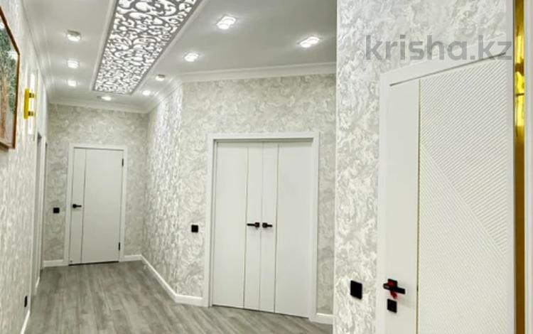 3-комнатная квартира · 109 м² · 3/7 этаж, 19-й мкр 45/3 за 41.5 млн ₸ в Актау — фото 12