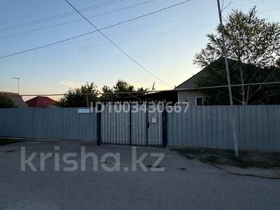 Отдельный дом · 4 комнаты · 100 м² · 8 сот., Чапаева 27 за 20 млн 〒 в Байкент