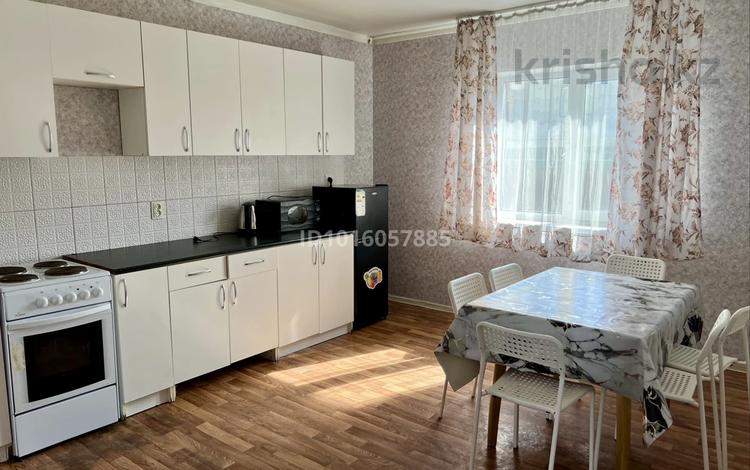 4-комнатная квартира · 90 м² · 1/1 этаж, Ауэзова 164 за 17 млн ₸ в Щучинске — фото 2