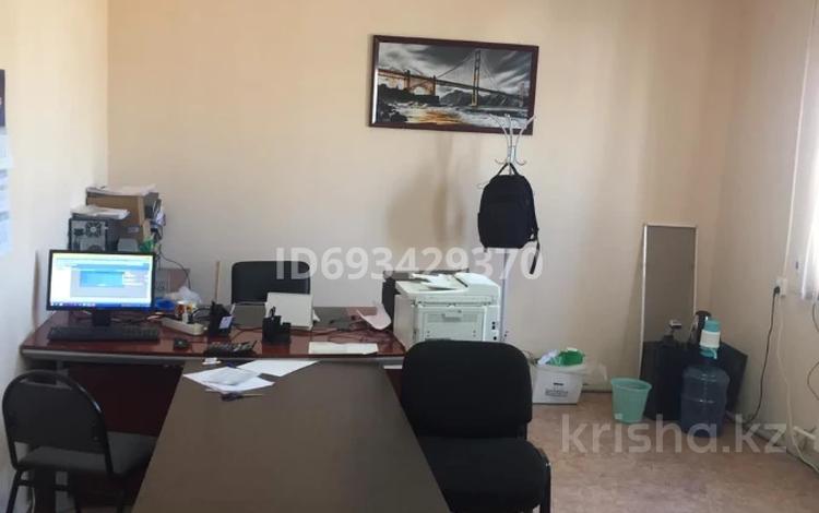 Кеңселер, қоймалар · 450 м², бағасы: 130 млн ₸ в Уральске — фото 2