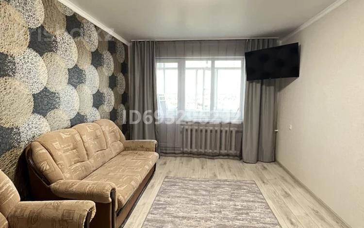3-комнатная квартира · 60 м² · 5/5 этаж, Жумабаева 10 за 25 000 ₸ в Бурабае — фото 2