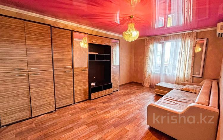 1-комнатная квартира, 40 м², 5/5 этаж, Гарышкер 7 за 11 млн 〒 в Талдыкоргане, мкр Жана Гарышкер — фото 2