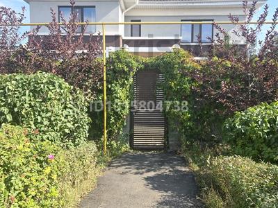 Отдельный дом · 6 комнат · 432 м² · 10 сот., мкр Уркер, Камбар ата 2 — Угол улиц Доспамбет жырау и Камбар ата за 150 млн ₸ в Астане, Нура р-н