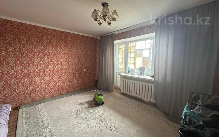 1-бөлмелі пәтер · 32.2 м² · 5/5 қабат, 4 ш/а, Северо-восток 2 28, бағасы: 10.5 млн ₸ в Уральске, мкр 4 — фото 5