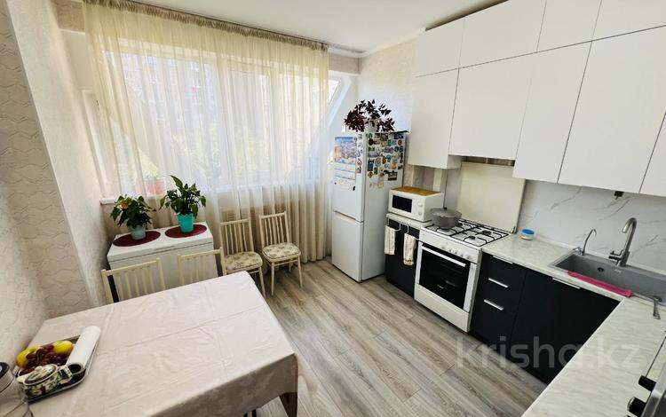 2-бөлмелі пәтер, 57 м², 4/9 қабат, мкр Тастак-2, Мкр Тастак-1 11, бағасы: 40 млн 〒 в Алматы, Алмалинский р-н — фото 7