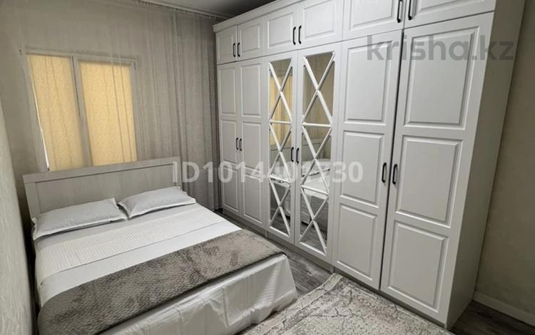 2-комнатная квартира · 60 м² · 9/12 этаж, Толе би 278 за 20 000 ₸ в Алматы, Алмалинский р-н — фото 2