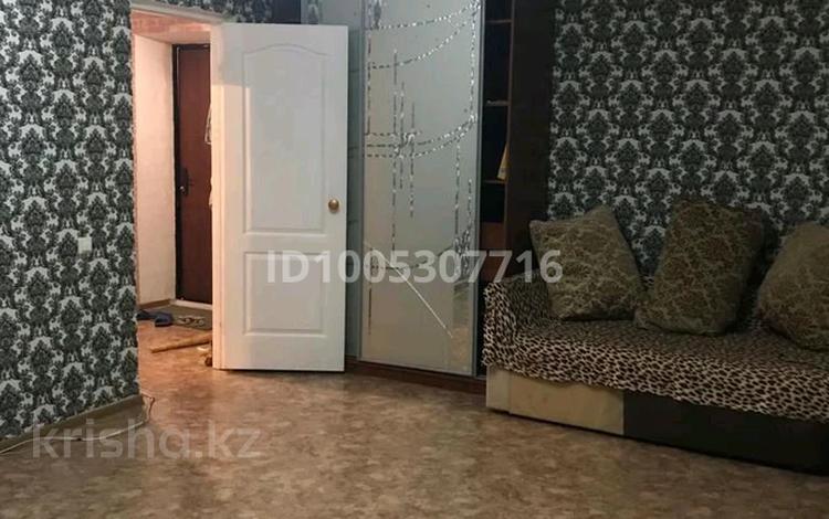 1-комнатная квартира · 42 м² · 4/5 этаж, мкр Кадыра Мырза-Али за 125 000 ₸ в Уральске — фото 3