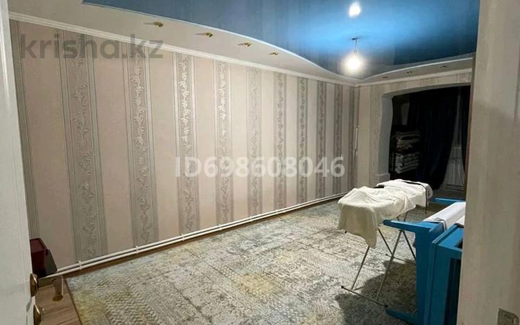 3-комнатная квартира · 65 м² · 5/5 этаж, Гагарин 137А — Магазин Нәби. 1000 мелочей за 200 000 ₸ в Шымкенте, Туран р-н — фото 2