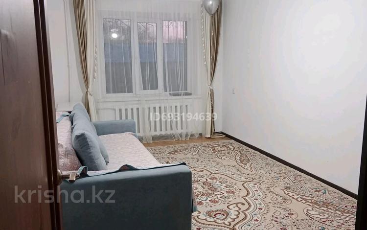 2-комнатная квартира, 56 м², 1/5 этаж помесячно, Улан 16 — Дом напротив флага за 100 000 〒 в Талдыкоргане, военный городок Улан — фото 2