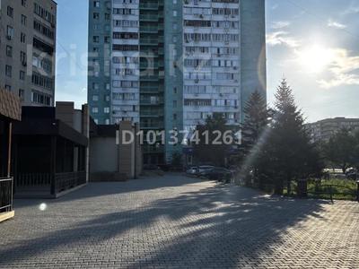 4-бөлмелі пәтер · 87 м² · 8/16 қабат, Дулатова 145, бағасы: 30 млн ₸ в Семее