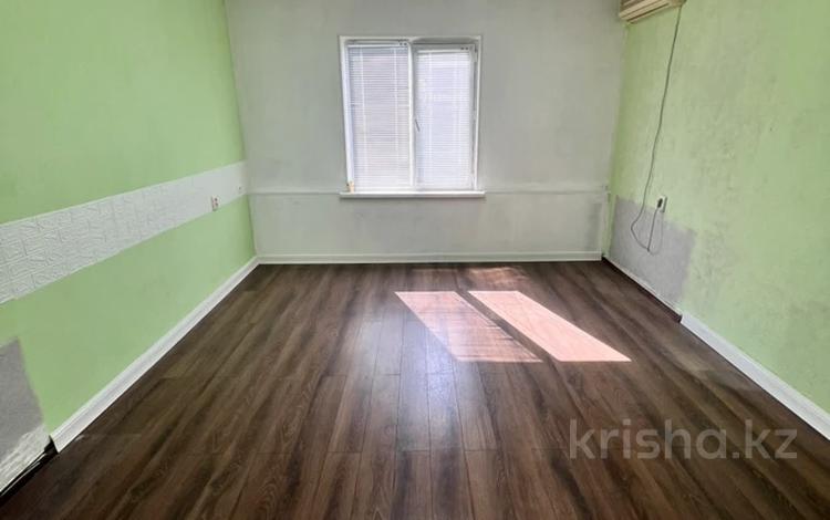 Офисы, образование, кабинеты и рабочие места · 20 м² за 160 000 ₸ в Алматы, Бостандыкский р-н — фото 7