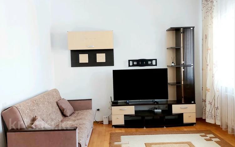 3-комнатная квартира · 99.7 м² · 5/9 этаж, Д. Кунаева за 53 млн ₸ в Астане, Есильский р-н — фото 3