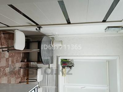 2-бөлмелі пәтер · 48 м² · 1/5 қабат, Понамарева 21 — Кафе 12 стульев, бағасы: 9.5 млн ₸ в Топаре