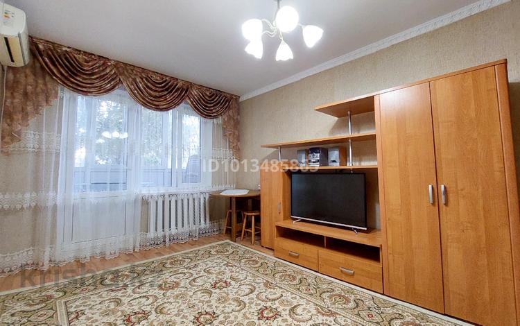 1-комнатная квартира · 45 м² · 2/5 этаж, Около муз.академии 1 — Гумарова - Курмангазы за 140 000 ₸ в Атырау, мкр Авангард-4 — фото 2
