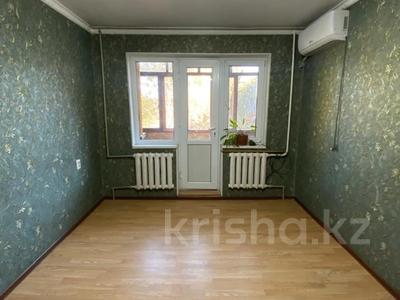 3-комнатная квартира · 58.2 м² · 3/5 этаж, Молдагулова за 19.5 млн 〒 в Шымкенте, Аль-Фарабийский р-н