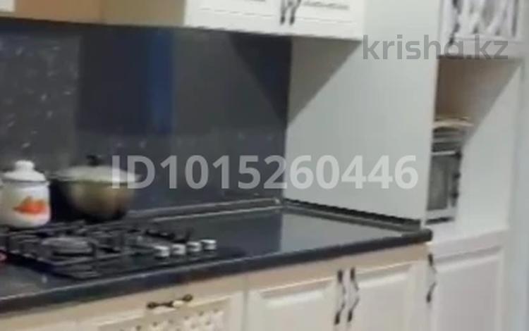 2-бөлмелі пәтер · 61 м² · 5/5 қабат, Байтерек ш/а., бағасы: 16 млн ₸ в Таразе, мкр Байтерек — фото 2