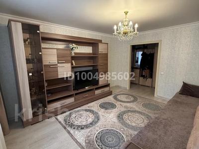2-бөлмелі пәтер · 60 м² · 2/9 қабат, мкр Юго-Восток, 30й микрорайон 3/2, бағасы: ~ 26.5 млн ₸ в Караганде, Казыбек би р-н