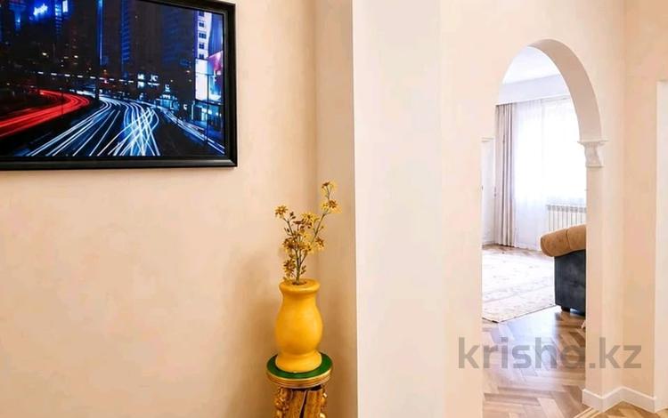 2-бөлмелі пәтер · 60 м² · 2/15 қабат, 17-ш/а., ​17-й микрорайон 6, бағасы: 250 000 ₸ в Актау, 17-й мкр — фото 2