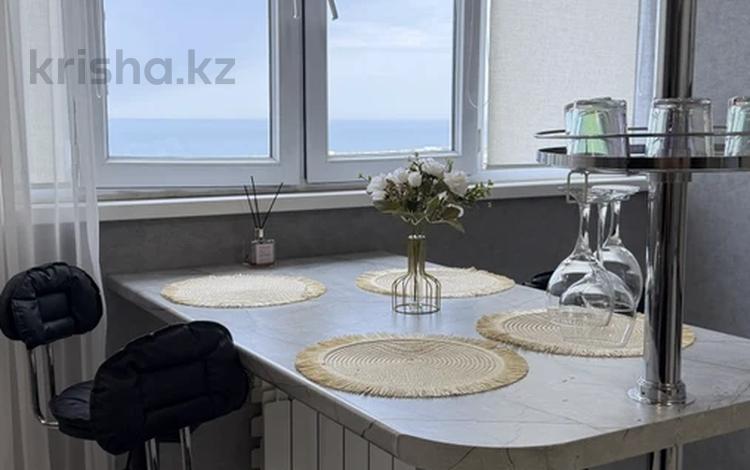 2-комнатная квартира · 70 м² · 6/18 этаж, 17-й микрорайон 4 — Море 10 мин, набережная, аква парк за 20 000 ₸ в Актау — фото 21